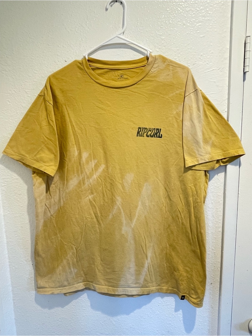 Rip Curl The Search Skeleton Surfing Graphic Tee Shirt Mustard Tie Dye Mens XL